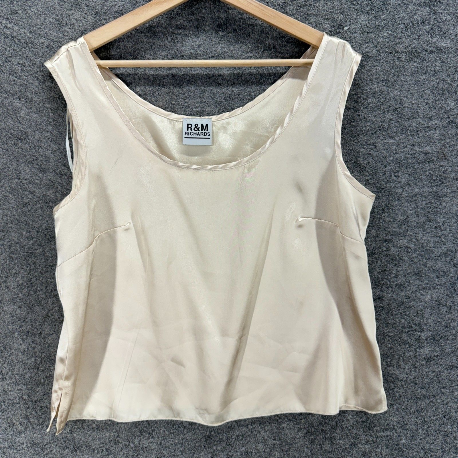 R&M Richards Tank Women M Medium Beige Sleeveless Wide Strap Round Neck Casual